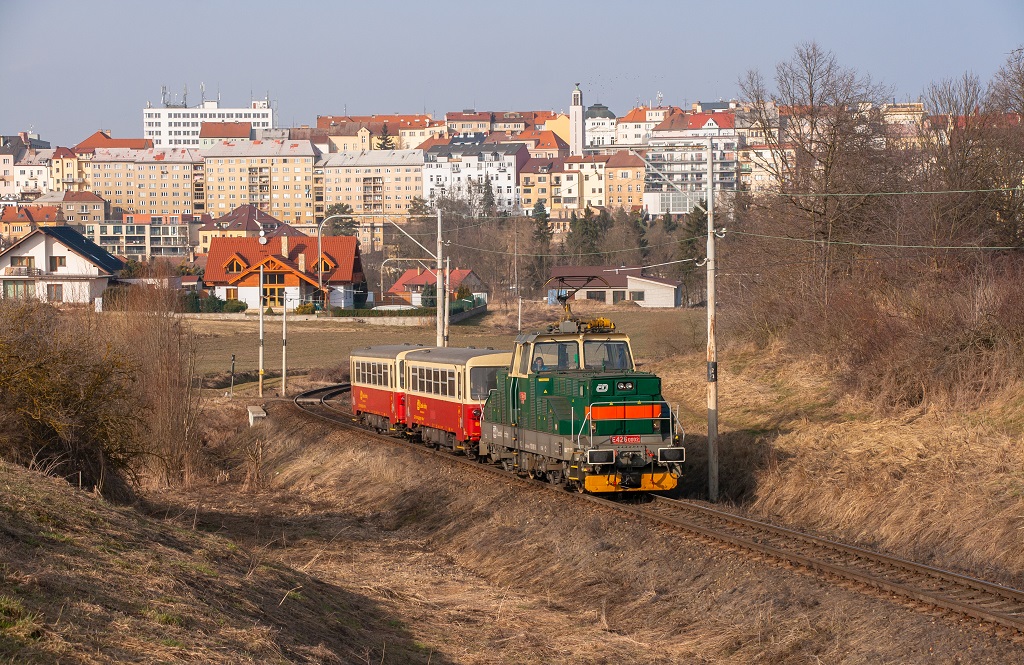 Lokomotiva 113 002-0, os28412, Tábor, 4.3.2021 15:11 - Trainweb