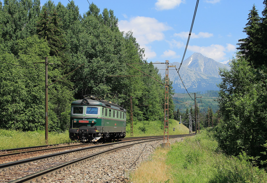 Lokomotiva 183 005-8, Lv, Štrba, 4.7.2015 11:30 - Trainweb