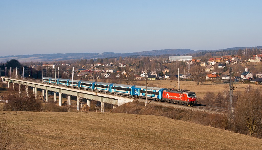 Lokomotiva 383 105-4, EC173, Dlouhá Třebová, 28.2.2021 15:09 - Trainweb