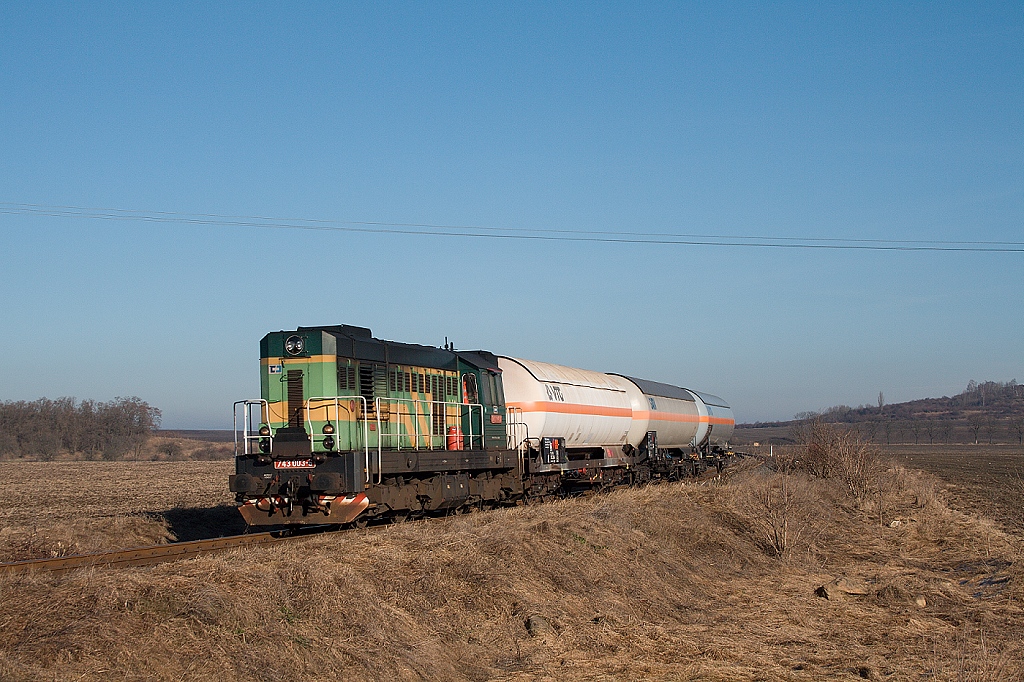 Lokomotiva 743 003-6, Mn 86541  (Bečov u Mostu – Louny), Břvany, 9.2.2011 9:55 - Trainweb