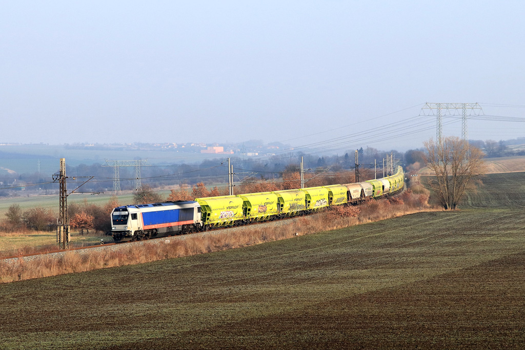 Lokomotiva 783 001-1, nákladní, Březno u Chomutova, 8.2.2023 15:12 - Trainweb