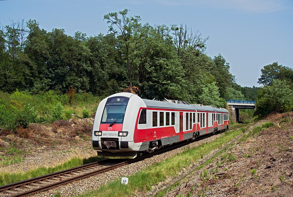 Motorový vůz 861 002-8, Os 9114  (Humenné – Strážske – Prešov), Strážske – Nižný Hrabovec, 18.7.2015 12:13 - Trainweb