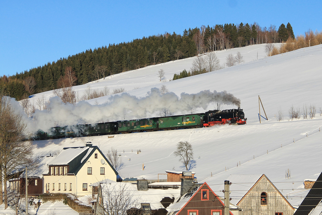 Lokomotiva 99 1785-7, P 1007  (Cranzahl – Kurort Oberwiesenthal), Unterneudorf – Neudorf (Erzgeb.), 21.1.2017 15:16 - Trainweb
