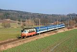 Lokomotiva 242 263-2, Rx 777 „Pancíř” (Železná Ruda-Alžbětín – Klatovy – Plzeň – Praha), Točník – Dehtín, 17.3.2016 14:12 - Trainweb