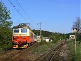 Lokomotiva 242 280-6, R 666 „Petr Vok”  (Brno – Jihlava – České Budějovice – Plzeň), Rodvínov – Jindřichův Hradec, 25.4.2009 16:37 - Trainweb