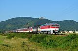 Lokomotiva 754 085-9 + 754 056-0, R 615 „Zemplín”  (Bratislava – Trenčín – Žilina – Poprad – Košice – Trebišov – Michalovce – Humenné), Brekov – Humenné, 3.8.2012 7:56 - Trainweb